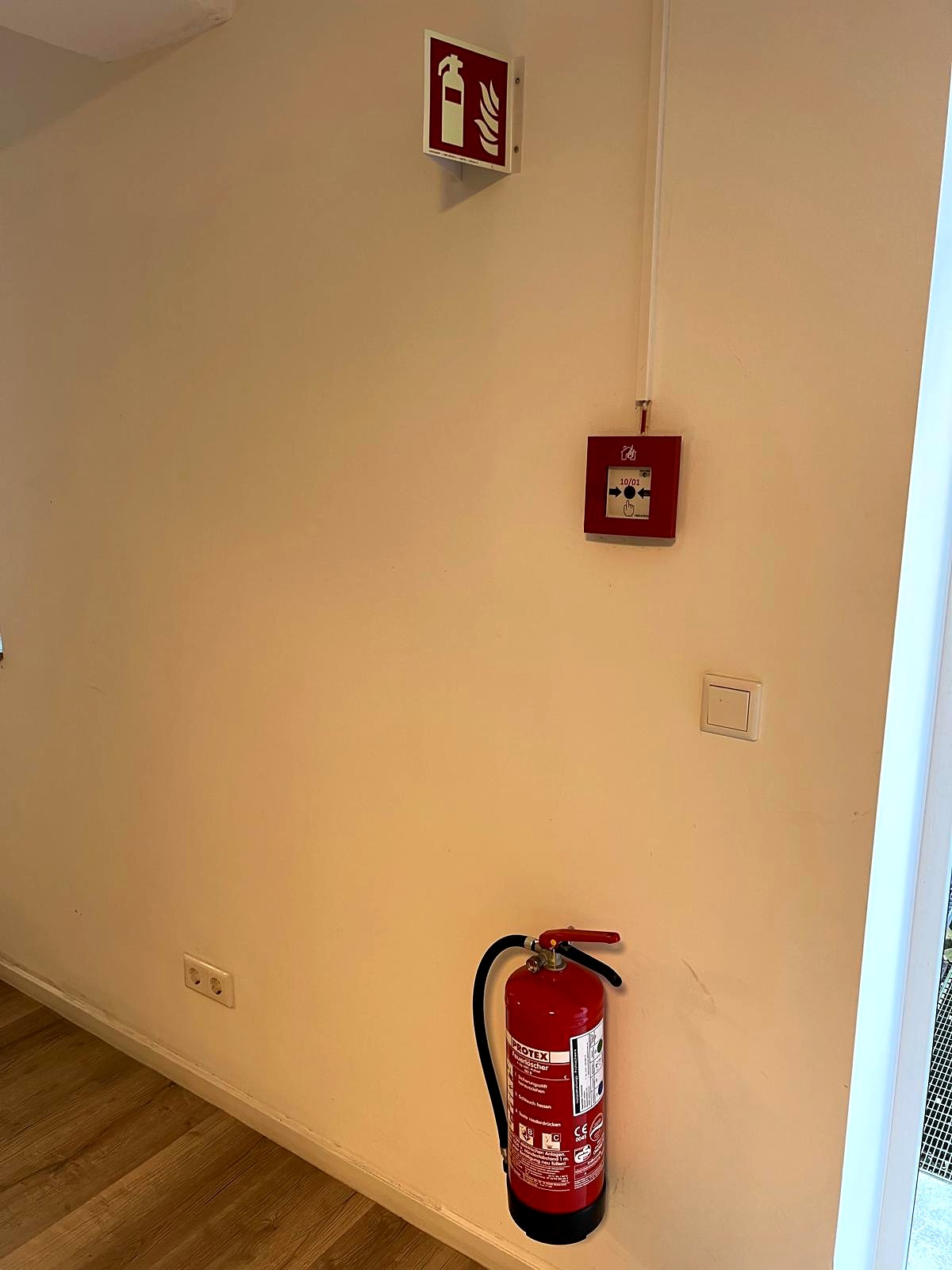 Feuerlöscher im Treppenhaus